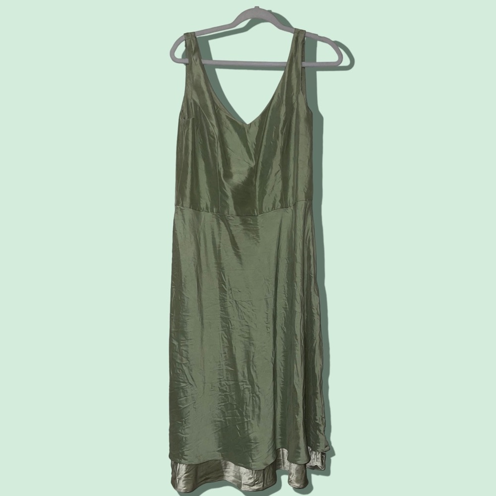 Ann Taylor sage green satin sleeveless dress